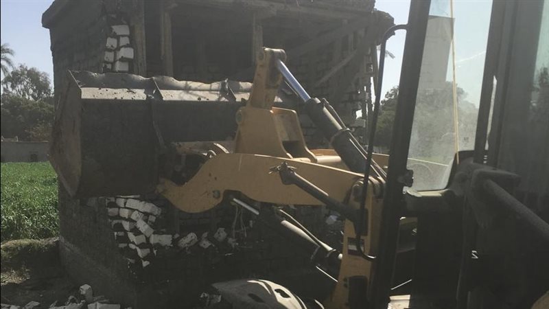 جانب من الإزالة 