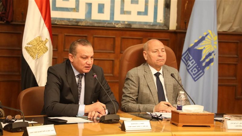 جانب من إجتماع اللجنة