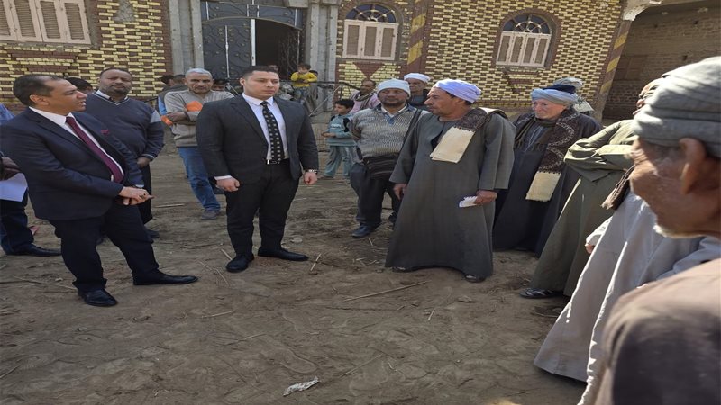 فريق النيابة خلال