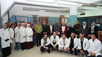 أيمن عاشور يختتم المدارس الشتوية لتأهيل الكوادر العلمية 2026