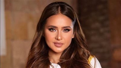 نيللي كريم: 