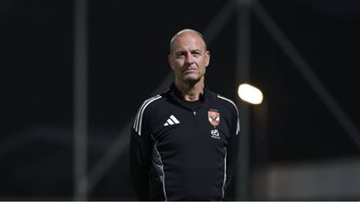 الأهلي يفتح مرانه 15 دقيقة أمام وسائل الإعلام قبل مواجهة شبيبة القبائل