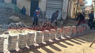 تركيب الإنترلوك بشوارع كفرالشيخ ضمن مشروعات الخطة الاستثمارية