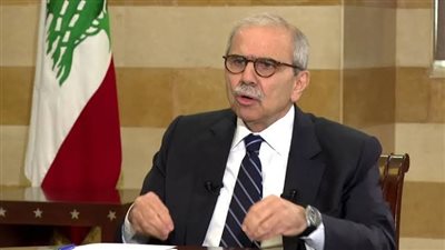 رئيس الحكومة اللبنانية يتسلم الورقة الأولية للخطة الوطنية لحوكمة المخيمات