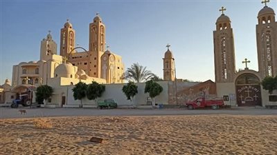 مصرع 4 أشخاص وإصـابة 2 آخرين في انهيار سور داخل دير أبوفانا بالمنيا