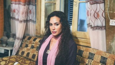 هند صبري تشوق جمهورها بصور جديدة من كواليس مسلسل مناعة