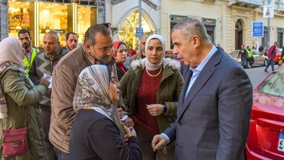 محافظ الإسكندرية يتفقد شارع سعد زغلول بمحطة الرمل نطاق حي وسط لتعزيز الانضباط 