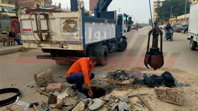 رفع كفاءة وصيانة شبكة الصرف الصحي بدسوق بمحافظة كفر الشيخ