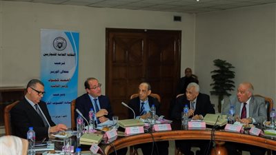 وزير المالية: الوضع الاقتصادي والمالى يتحسن..والأولوية لتوسيع القاعدة الضريبية