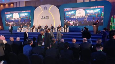 محافظ الإسكندرية: طفرة تنموية غير مسبوقة في قطاع النقل البحري واللوجستيات