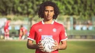 ساعات الحسم في القيد الشتوي.. الأهلي يدرس استعادة 