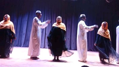 تنوع ثقافي وعروض عالمية في رابع أيام مهرجان أسوان الدولي للفنون الشعبية 