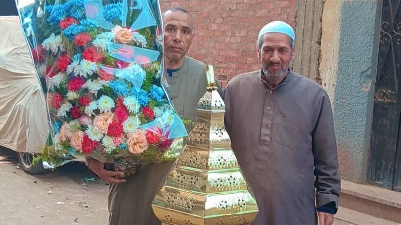 اهداء الكنيسة احتفالا