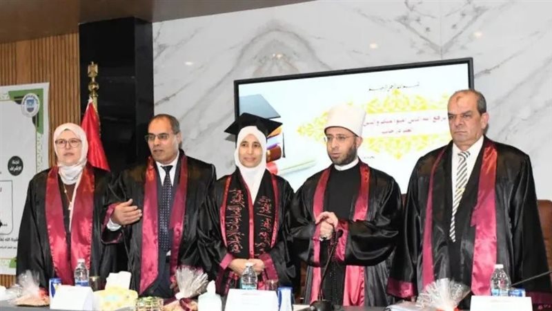 وزير الأوقاف في مناقشة