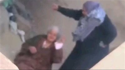 إخلاء سبيل المتهمة بالاعتداء على والدتها بالشرقية.. والأم تحت رعاية نجلها