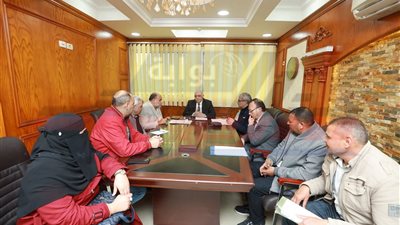 بحث مشاكل المنتفعين بمشروع الاستزراع السمكي بكفرالشيخ