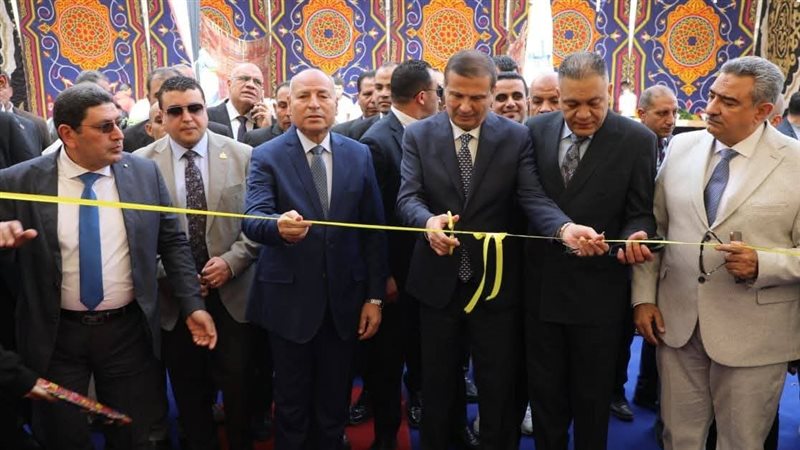 وزير الزراعة ومحافظ