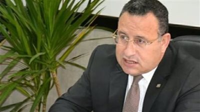 السيرة الذاتية للدكتور عبدالعزيز قنصوة وزير التعليم العالي 