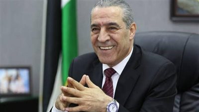 نائب الرئيس الفلسطيني: رفض التعامل مع إجراءات الاحتلال والالتزام بالقوانين