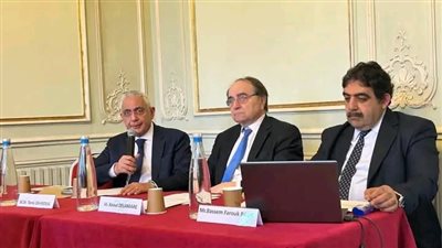 سفير مصر في باريس يلتقي ممثلي القطاع الخاص الفرنسي والعربي