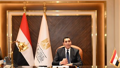 جوهر نبيل يصل مقر الوزارة لمباشرة مهام عمله وزيرًا للشباب والرياضة