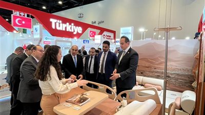 رئيس الرعاية الصحية: تبادل الخبرات مع الجانب التركي في مجال السياحة العلاجية
