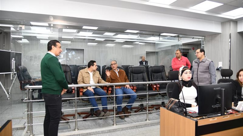 محافظ الفيوم يتابع