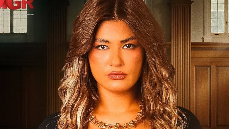 الفنانة إيناس علي