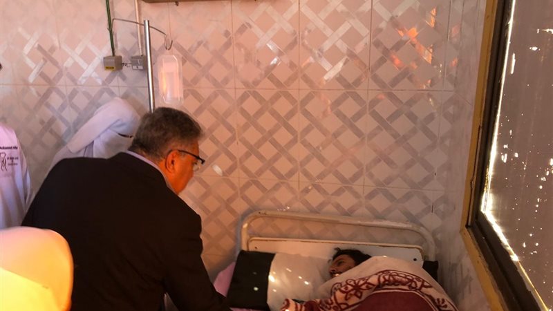 محافظ الدقهلية أثناء