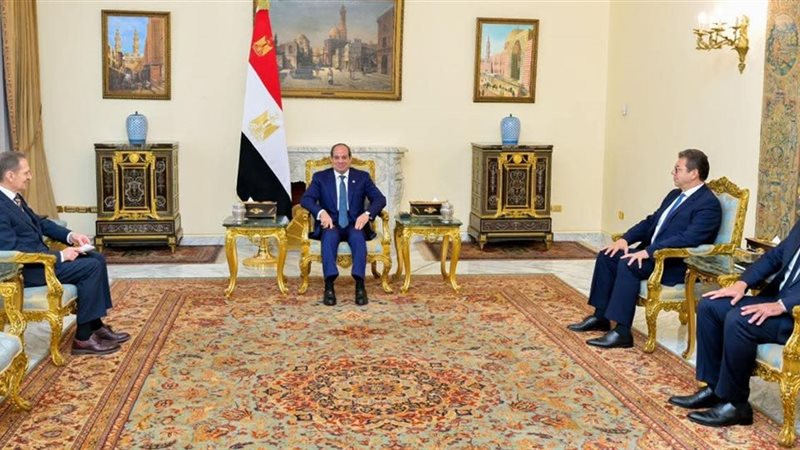 لقاء الرئيس برئيس