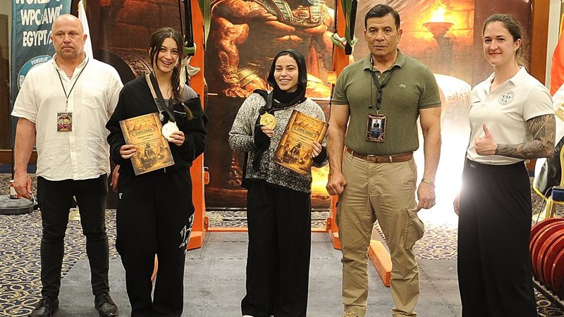 بطلات مصر وفرحة بالذهب والفضة