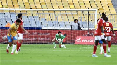 الأهلي يفرض كلمته أمام الإسماعيلي ويحافظ على نظافة الشباك