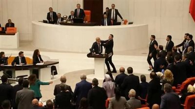 تركيا: مشاجرة في البرلمان على خلفية تعيين وزير عدل مثير للجدل