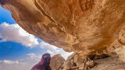 اكتشاف موقع أثري جديد بسيناء يزيح الستار عن أسرار 10 آلاف عام من الفن الصخري