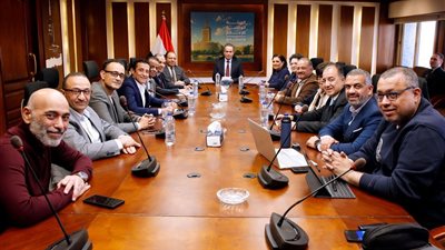 أحمد المسلماني يبحث تطوير قناة النيل الثقافية 