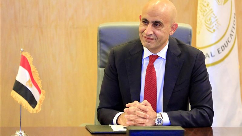 محمد عبد اللطيف وزير