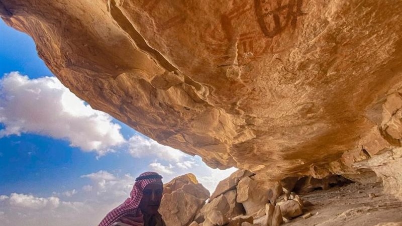 جانب من الرسوم الصخرية