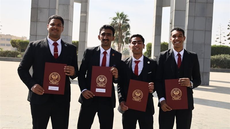 طلاب جامعة العاصمة