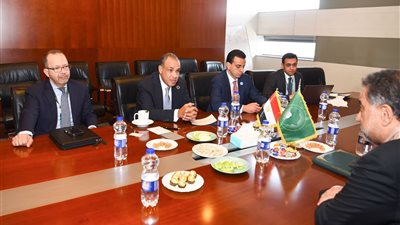 وزير الخارجية يلتقي مدير عام مفوضية الاتحاد الأفريقي