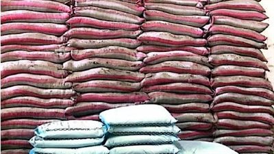 ضبط مصنع غير مرخص لإنتاج الأسمدة المغشوشة بالقليوبية