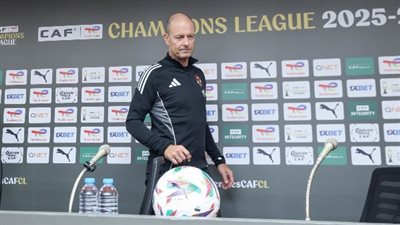 اليوم.. توروب وقائد الأهلي في مؤتمر صحفي للحديث عن صدام الجيش الملكي