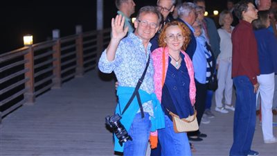 20 سائحًا ألمانيًا في جولة بالممشى السياحي ببني سويف خلال توقف رحلتهم النيلية 