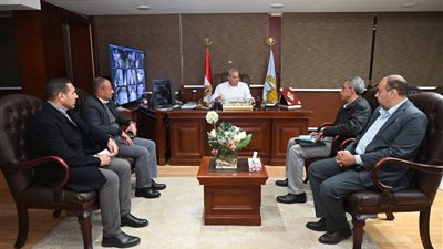 محافظ الغربية يوجه بتكثيف أعمال النظافة ورفع الإشغالات ومخالفات البناء