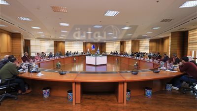 اجتماع مجلس المختبرات والمنشآت لمتابعة خطط التطوير بجامعة كفر الشيخ