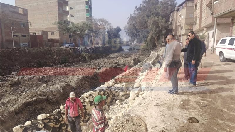 تبطين الترع 