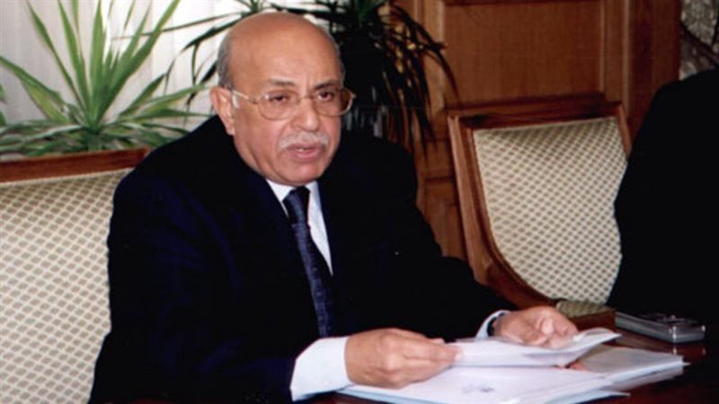 الدكتور مفيد شهاب