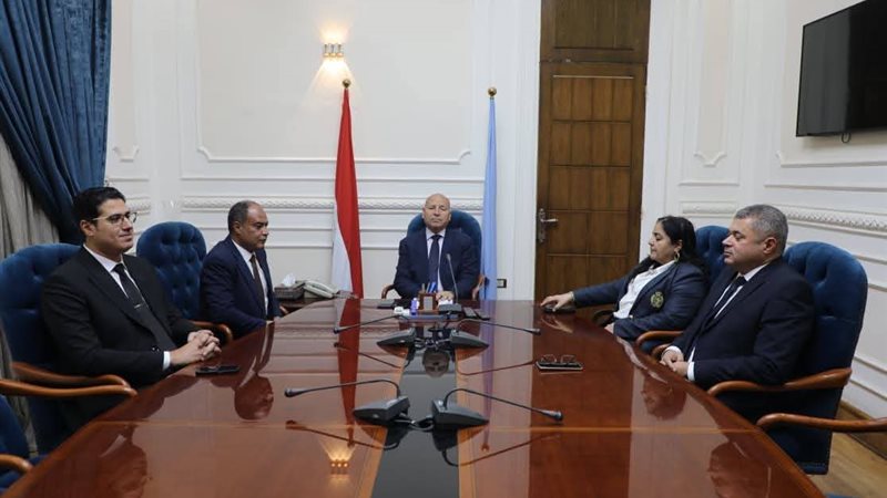 اجتماع محافظ القاهرة