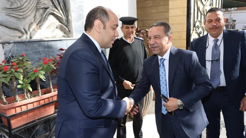 اللواء عمرو الغريب