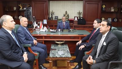 اللواء عبد الله عبد العزيز يبدأ مهام عمله محافظًا لبني سويف