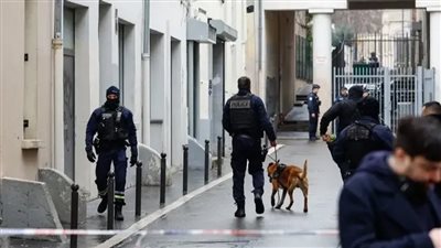 حزب فرنسا الأبية يخلى مقره بسبب تهديد بوجود قنبلة